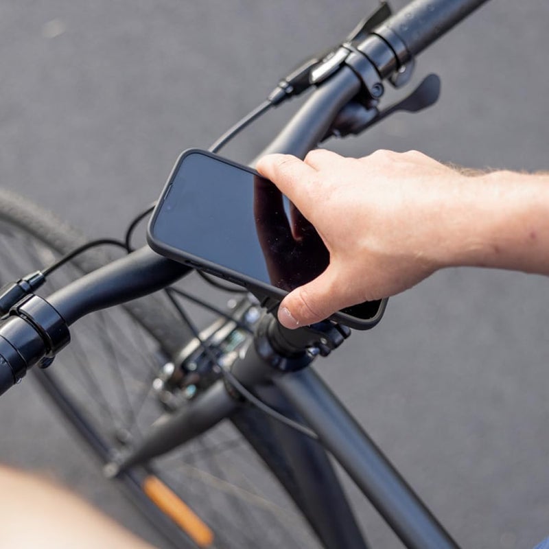 QUAD LOCK Stem/Handlebar Bike Phone Holder Kit with MAG Phone Case for iPhone 12 Pro Max - Image 3